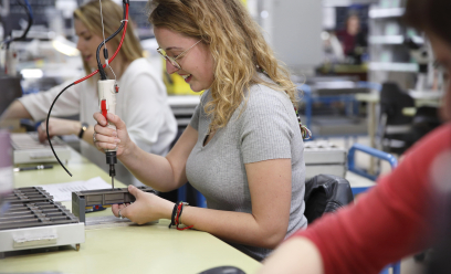 Opération d''assemblage manuel