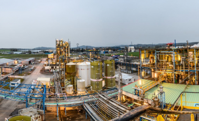 Installations techniques de l'Usine de production Lacq/Mourenx.